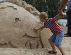 Спешите видеть. В Киеве «ожили» скульптуры из песка. Фото