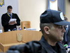 Киреев глянул на гору ходатайств от Тимошенко и ушел на перерыв