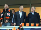 Как Ахметов «выгуливал» сыновей Януковича. Фото