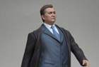 Медведев заказал себе оловянную фигурку Януковича за 15 тысяч. Фото