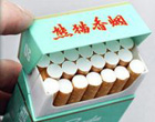 Чиновники скорее заставят украинцев курить китайскую контрабанду, чем снизят цены на сигареты