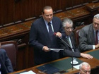 Берлускони просит не дышать ему нервно в спину. Никакой отставки не будет