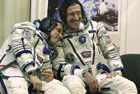 Россияне, несмотря на обильный снегопад, запустили на орбиту освященный «Союз». Фото
