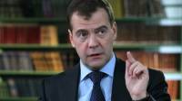 В Карелии Медведев зажигательно станцевал со школьницей. Видео