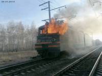 На Волыни во время движения загорелся поезд. Машинист спасал людей как мог
