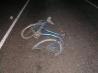 На Ровенщине водитель насмерть сбил велосипедиста и был таков. Фото