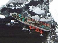 В корпусе российского судна «Спарта», застрявшего во льдах Антарктиды, обнаружили еще одну пробоину