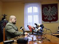 Польский прокурор объяснил, зачем прострелил себе щеку в присутствии прессы. Мол, достали