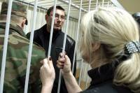 Осмелевший после шмата сала Луценко обозвал прокурора «трусом, балбесом» и другими обидными словами