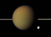 Планетологи, изучая двуликие дюны Титана, наткнулись на странную закономерность