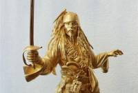 Японцы смастерят золотую статуэтку Джека Воробья всего лишь за… 467  тыс. долл. Фото