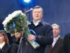 Янукович поздравляет, а Путин – располагает. Картина праздников (8-9 марта 2012)