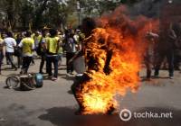 Каждый протестует, как может. В Индии тибетец совершил акт самосожжения