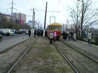 В Одессе джип взял на абордаж трамвай с пассажирами