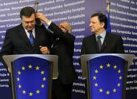 Европа не знает, что делать с Януковичем, он отвечает ей взаимностью. Картина дня (14 мая 2012)