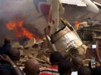 Мародеры уже успели поорудовать на  месте авиакатастрофы в Нигерии