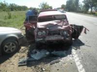 В столкновении Skoda Octavia и ВАЗ-2106 на суровой Николаевщине травмированы восемь человек