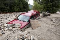 В Канаде произошло мощное наводнение. Эвакуированы жители более 100 домов