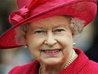 По случаю приезда королевы Великобритании в Северной Ирландии устроили фейерверк из петард и бутылок с зажигательной смесью