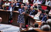 Французские депутаты освистали министра лишь за то, что она явилась на заседание парламента в платье