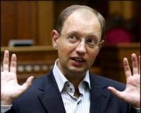 Яценюк решил, что закон хоть и один для всех, но накануне выборов на Юлю он не распространяется