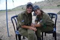 Нелегкие будни женщин в израильской армии