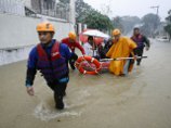 Разбушевавшаяся стихия на Филиппинах забирает все больше жизней