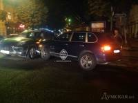 Мажорное ДТП в центре Одессы. Не поделили дорогу сразу два Porsche Cayenne