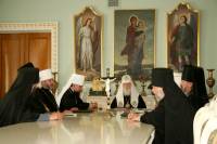 УПЦ Киевского патриархата запретила своим священникам иди в нардепы
