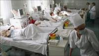 Жертвы свадебного застолья во Львове продолжают пополнять больничные койки. В числе отравившихся уже 49 человек