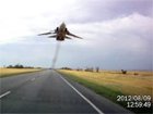 В России Су-24 летают так низко, что даже ласточкам становится не по себе