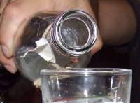 Был в Керчи? Вот и ехать не надо. Там теперь по праздникам водку не продают