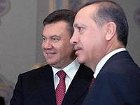 Янукович встретил премьер-министра Турции и тут же ушел пообщаться с ним тет-а-тет