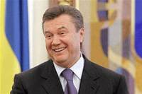 Янукович не осилил сложное слово, в деле Гонгадзе спустя 12 лет появились 11 новых свидетелей, а Кабмин продолжает списывать деньги на Евро. Картина дня (21 сентября 2012)
