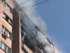 В Харькове при пожаре квартиры повыгорали дотла. Из-за ларьков пожарные не могли добраться к очагу