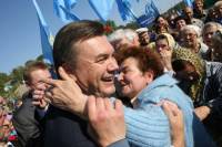 Янукович воодушевленно рассказал, как хорошо будет после выборов. Вот только не уточнил, кому именно