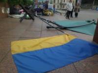 Под Украинским домом напали на лагерь защитников родного языка