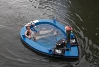 Голландец создал первую в мире плавающую горячую ванну
