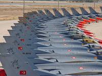 Турция переправила на границу с Сирией 25 ударных истребителей F-16. Так, на всякий случай