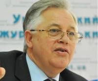 Правительство Азарова должно было уйти в отставку 2 года назад /Cимоненко/