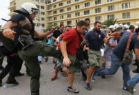 Визит Меркель в Афины спровоцировал массовые акции протеста. Задержаны уже более 200 человек