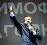 Тимофей Нагорный подарил жителям Холодной Балки зажигательный концерт