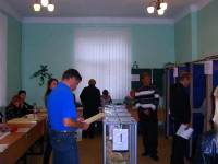 В Ялте голосование было уж слишком «прозрачным». Бутафорские кабинки не выдерживали никакой критики