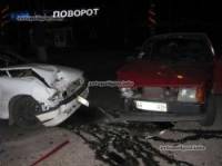 В Киеве молодая девушка за рулем «Таврии» наломала на дороге немало дров