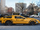 По Нью-Йорку уже который год катается в качестве такси культовая тачка из трилогии «Назад в будущее»