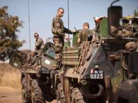 Франция начала военную операцию против малийских боевиков