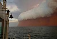 Побережье Австралии накрыла причудливая пылевая буря