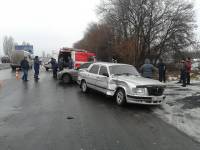 На Харьковщине столкнулись автобус и четыре легковушки. Есть погибшие