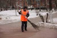 Весна не за горами, а до КГГА только сейчас дошло, что Киеву не хватает дворников для уборки снега