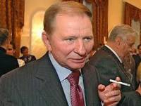 Кучма признал, что оппозиция права. И предложил вмешаться третьей силе